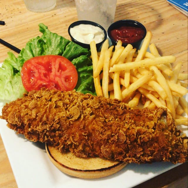 Crunchy Fish Sandwich.